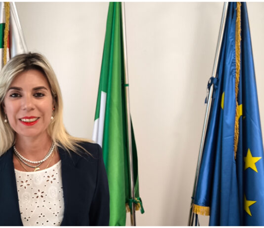 Veglie: Dopo un commento offensivo sui social la Sindaca sporge denuncia ai Carabinieri